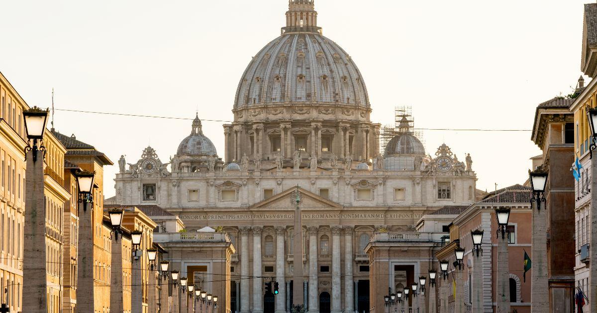 How is St. Peter's Basilica a Beacon of Catholicism in Rome?