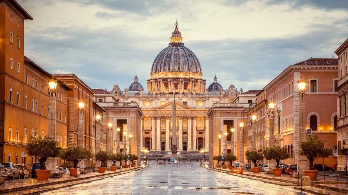 st peters basilica without crowds