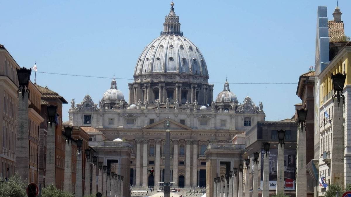 how michelangelo transformed st peters basilica